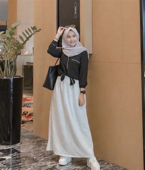 15 Ootd Hijab Dengan Bawahan Rok Yang Modern Dan Kekinian 12 Model Pakaian Hijab Model