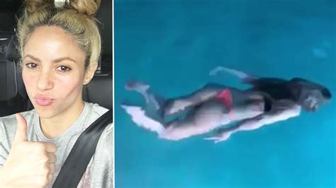 Shakira Se Puso A Nadar En Tanga A Media Noche Y Comparti El Video