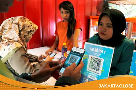 Grab Go Jek Wage Street Fight For Super App Supremacy In Southeast Asia