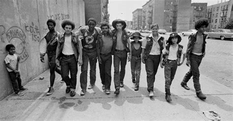 Gangy V New Yorku 70 Let Krvavé Boje O území A Vznik Hip Hopové