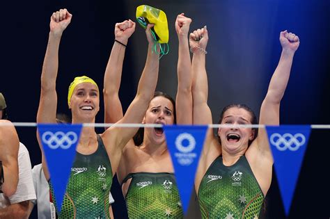 Swimming Australia Win Womens 4x100m Medley Relay Gold Reuters