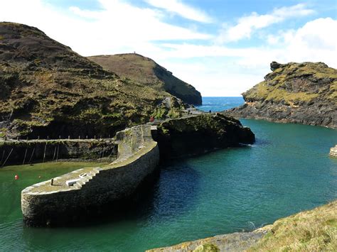 Boscastle Harbour Cornwall Guide Images