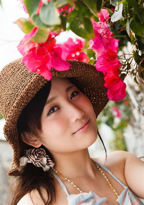 beautiful and lovely japanese av idol mao kurata goes to a nude paradise to show off her naked body