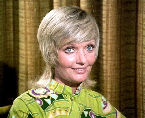 Florence Henderson Florence Henderson Tv Moms 1970s Hairstyles