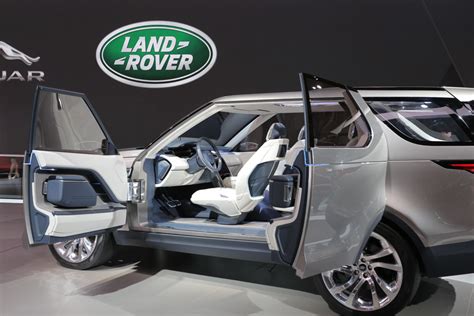 Discovery channel (known as the discovery channel from 1985 to 1995, and often referred to as simply discovery) is an american multinational pay television network and flagship channel owned by. 2015 Land Rover Discovery Vision Concept - egmCarTech
