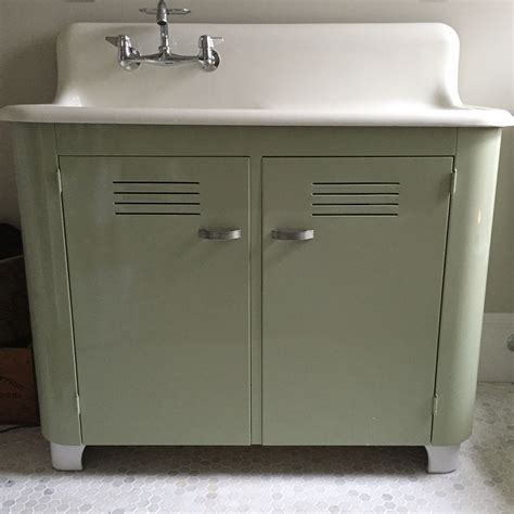 The foreground of your decor. 1945 Kitchen Sink - Refurbished into Bathroom Vanity ...