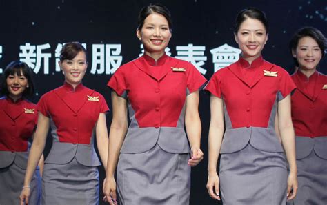 Airasia fleet upload your cv for free work in airasia check out our blog other carriers. 26 Airlines Around The World With The Best Cabin Crew Uniforms