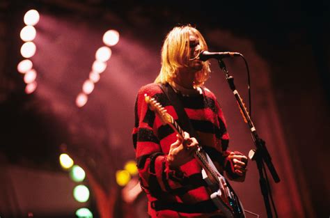Kurt Cobain Wallpapers Images Photos Pictures Backgrounds