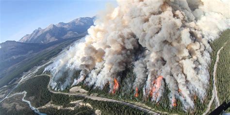 Spreading Creek Wildfire Rips Through Banff National Park Photos Video