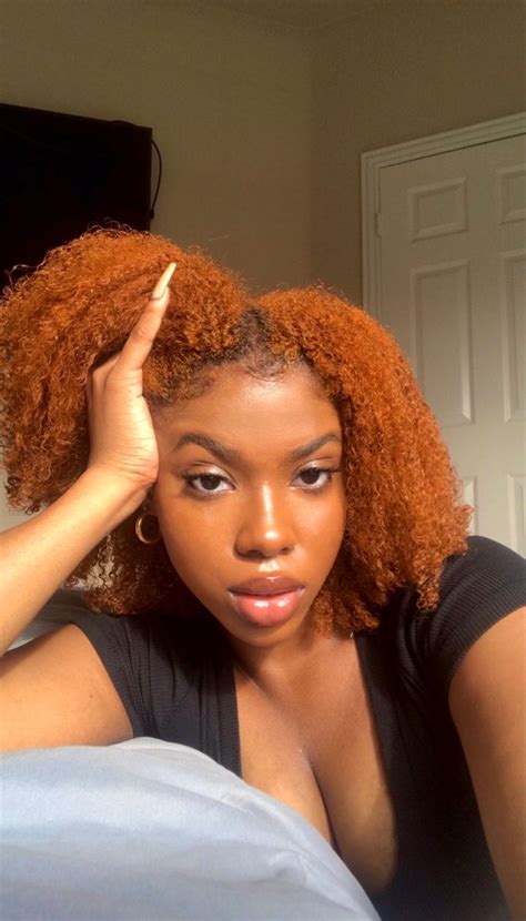 𝗕𝝠𝗗𝗗𝗘𝗦𝗧 𝗚𝗬𝝠𝗟 Natural hair styles Hair color for black hair Afro hair color