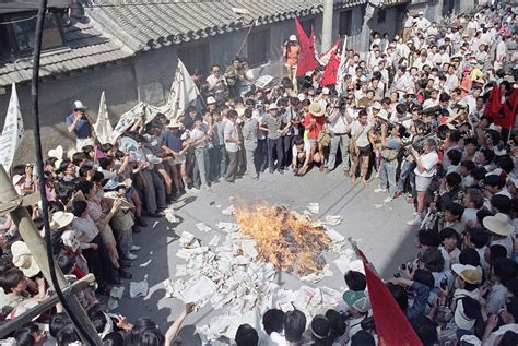 13 Photos Of The Tiananmen Square Massacre That China Doesnt Want The