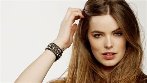 Plus Size Model Robyn Lawley The First Plus Size Model To Feature In Vogue Australia Perth Now