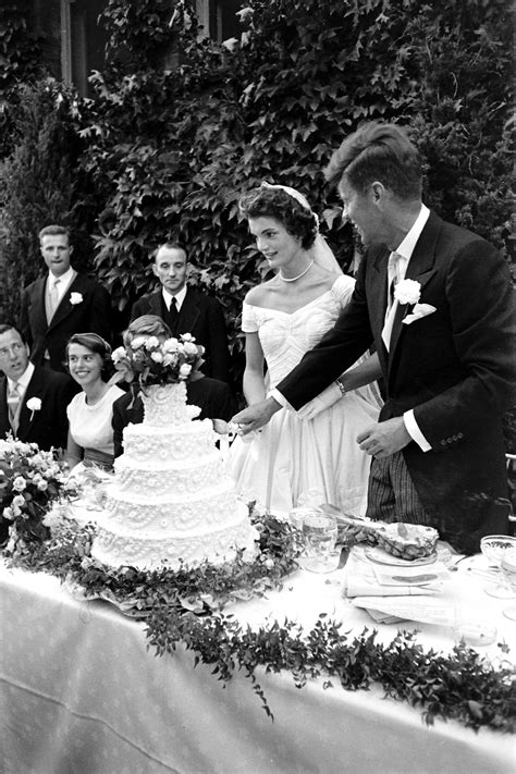 The 13 Best Celebrity Wedding Cakes Jfk And Jackie Kennedy Jackie