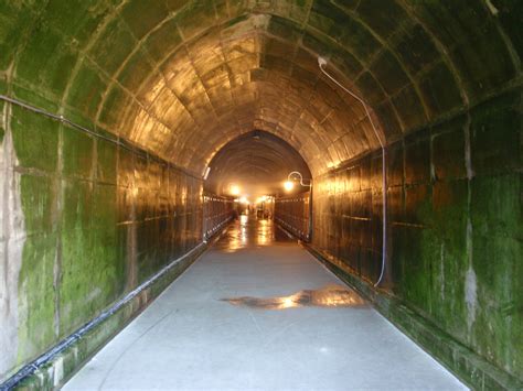 Gambar Cahaya Terowongan Kereta Bawah Tanah Infrastruktur Muju