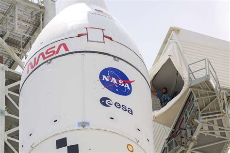 Orion Crew Module Hatch Closed For Artemis 1 Test Flight Spaceflight Now