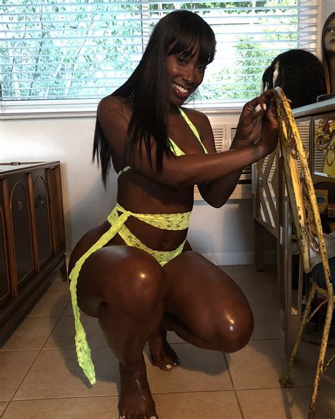 Bria Myles Nude And Sexy 20 Photos The Fappening