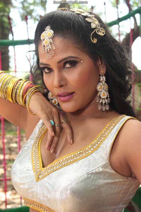 Seema Singh Wiki Biography Dob Age Height Weight Affairs And More