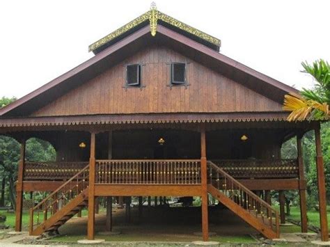 Rumah rumah lancang atau pencalang (kepulauan riau). Rumah Adat Betawi: Sejarah, Makanan dan Adat Istiadat