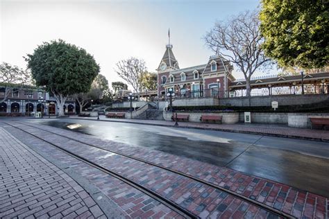 Disneylands Main Street Usa Refurbishment Complete