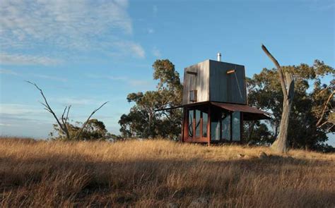 15 Ingeniously Designed Tiny Cabins For Vacation Or Gateway