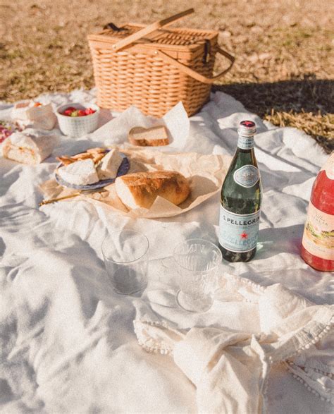 How To Create A Pretty Picnic Aesthetic For 25 Best Amazon Finds