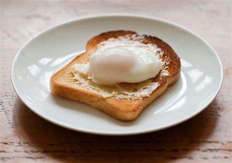 How To Make A Perfect Poached Egg Recipe Perfect Poached Eggs