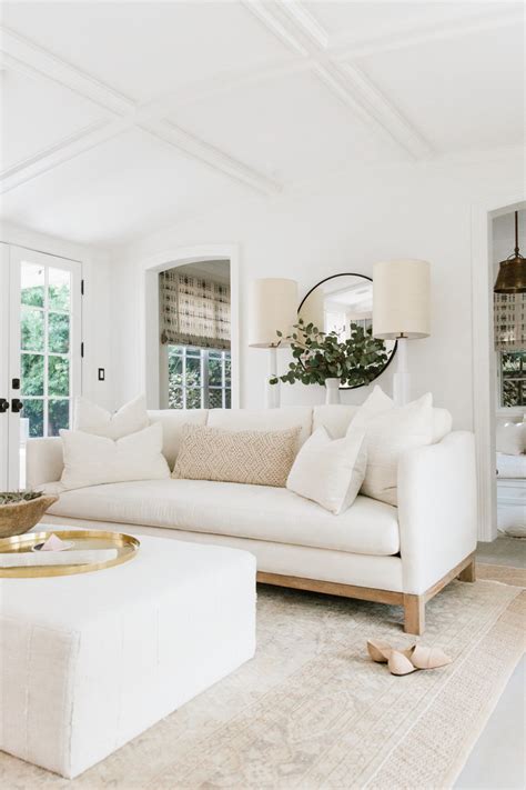 28 Modern Beige Sofas For The Living Room
