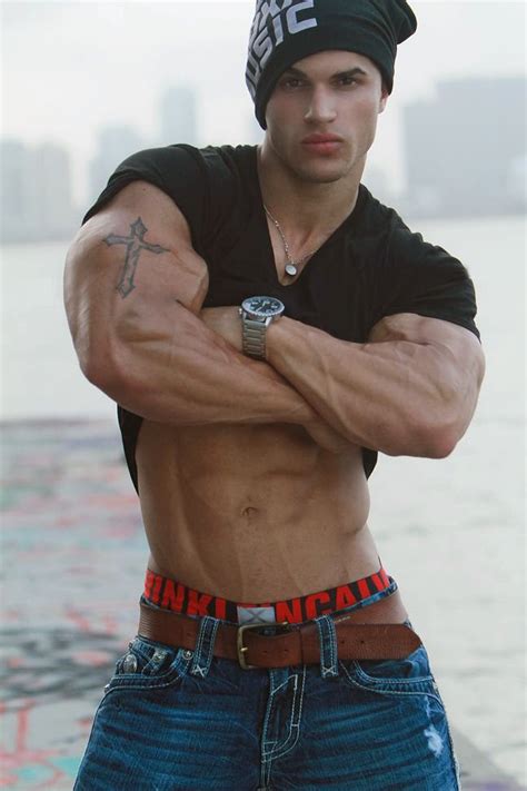 daily bodybuilding motivation handsome male model raciel castro male fitness model