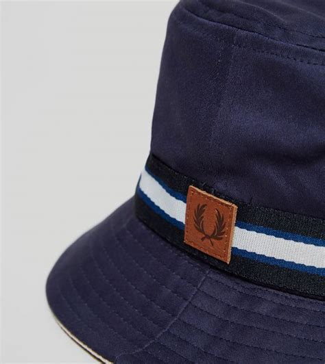 Fred Perry Reversible Bucket Hat Size