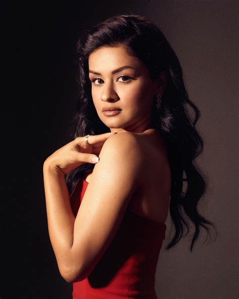 Avneet Kaur Turns Heads With Her Captivating Red Look Whosthat360