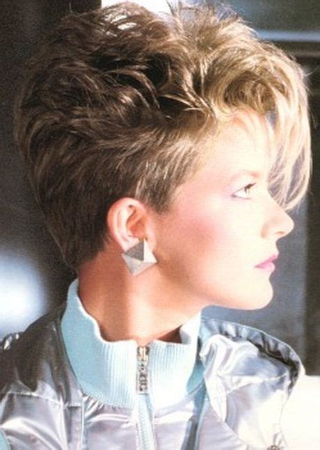 These hairstyles will have you feeling nostalgic in no time. 80s short hairstyles for women | 80s short hair, Short ...