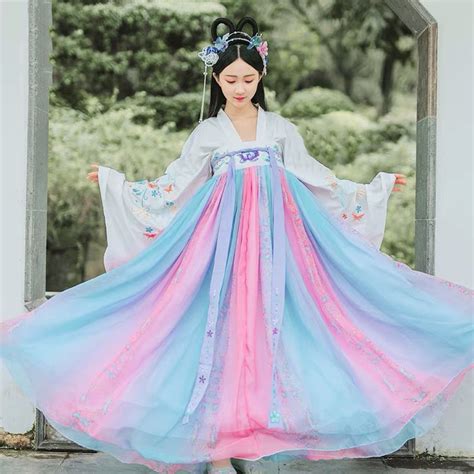 Hanfu clothing also known as hanzhuang or huafu is the traditional dress of the han chinese people,we provide custom traditional hanfu clothing for chinese culture lovers. CHINESE TRADITIONAL HANFU ARE NOW POPULAR - Page 23 of 53 ...