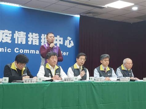 瓦西里耶娃表示，国家隐瞒了新型冠状病毒疫情的真实情况。 她说，他们迫使医生掩盖真实情况，不让他们透露缺乏防护设备问题。 我们的国家处于危险境地。 当局非常愚蠢。 瓦西里耶娃表示，医生在没有佩戴必要防护设备的情况下为患者进行治疗. 南韓確診數增加 指揮中心提升旅遊疫情建議為一級 - 文教新聞｜國立教育廣播電臺