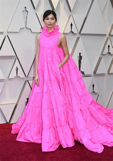 Every Red Carpet Look From The 2019 Oscars So Far Red Carpet