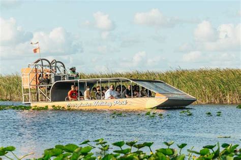 Miami Everglades Airboat Wildlife Show And Roundtrip Bus Getyourguide