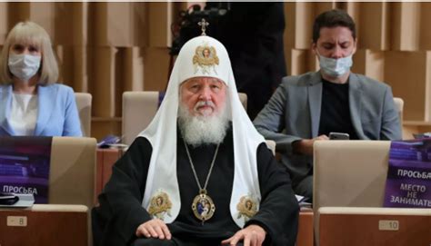 Патриарх Кирилл раскритиковал проект закона об изъятии детей из семьи