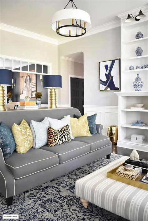 Fall Home Tour Featuring This Elegant Living Room With Sophisticated