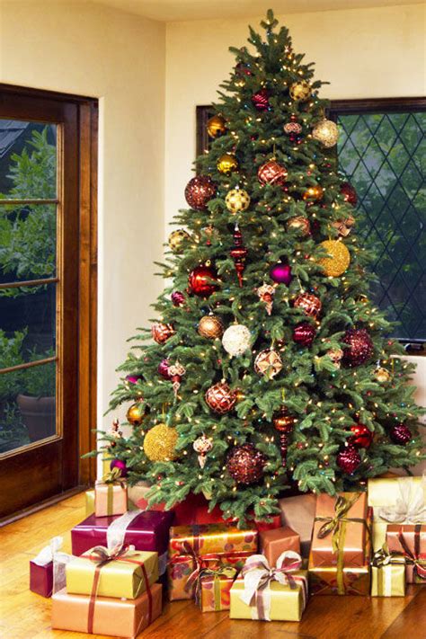 19 Best Artificial Christmas Trees 2017 Best Fake Christmas Trees