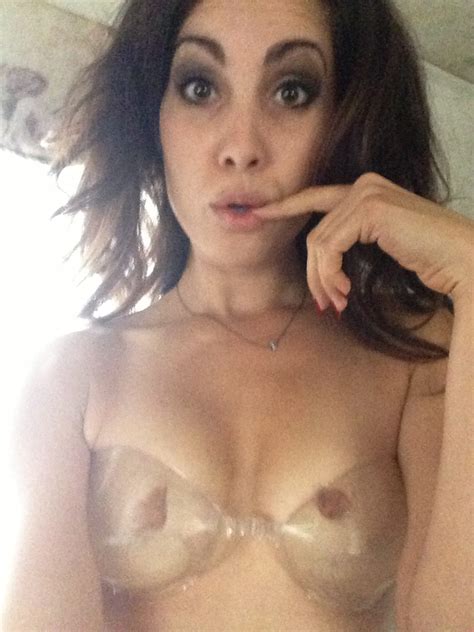 Naked Carly Pope In Icloud Leak Scandal