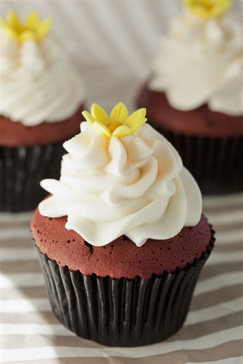 Buttermilk Cupcakes With Buttercream Recipe Eat Smarter Usa