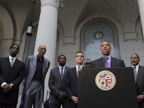 Ex Nba Players Support Lifetime Ban On La Clippers Owner
