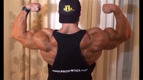 Amazing Bodybuilder Biceps Flex Big Arm Triceps Muscle Posing Youtube