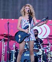 Tori Kelly photo gallery - high quality pics of Tori Kelly | ThePlace