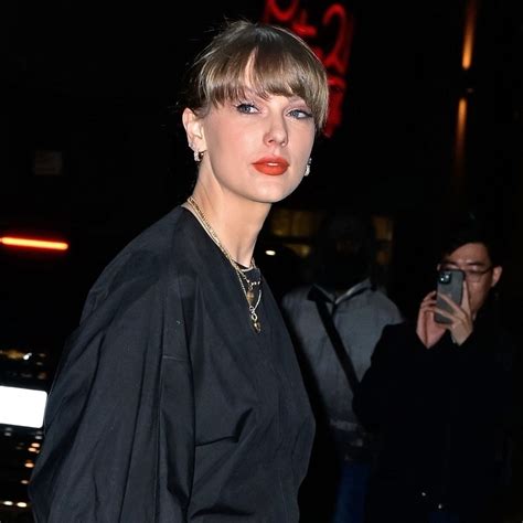 taylor swift s reputation precedes her on outing with brittany mahomes