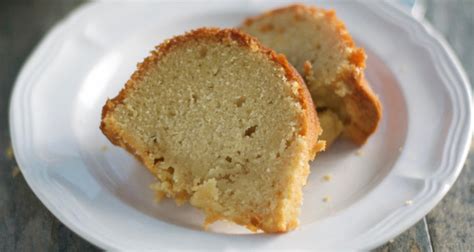 When a white cake turns out moist and if there is a cake recipe that you love that you don't see here, please feel free to comment below! Gluten Free Brown Sugar Pound Cake | Let's Be Yummy
