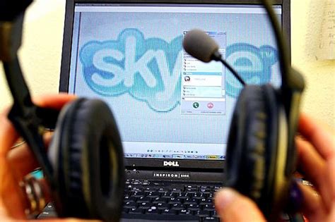Skype makes it simple to share. Falha no Skype permite ver e ouvir quem está do outro lado ...