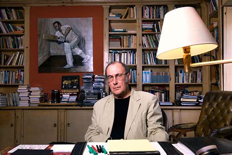 Harold Pinter Playwright Of The Anxious Pause Dies At 78 The New