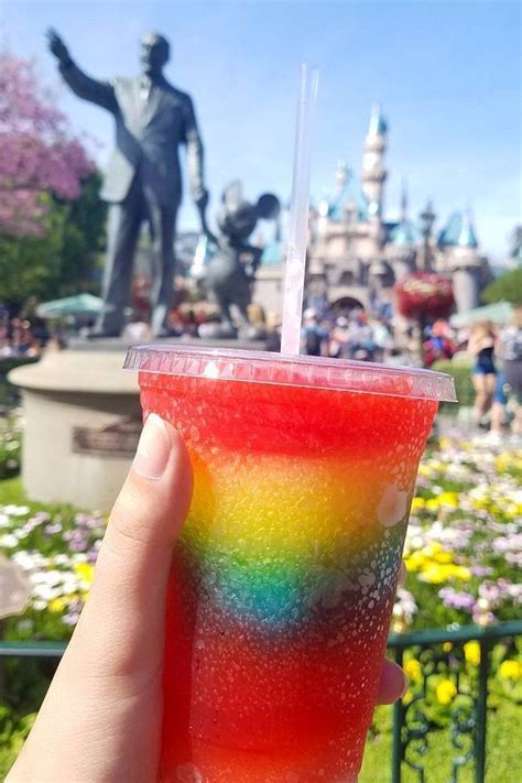 The Most Instagrammable Drink at Disneyland | Colorful drinks, Rainbow