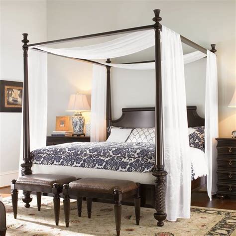 Canopy Bed Designs Adding Romance To Modern Bedroom