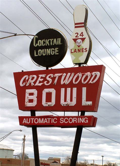 Crestwood Bowl St Louis Mo St Louis Missouri Vintage Neon Signs